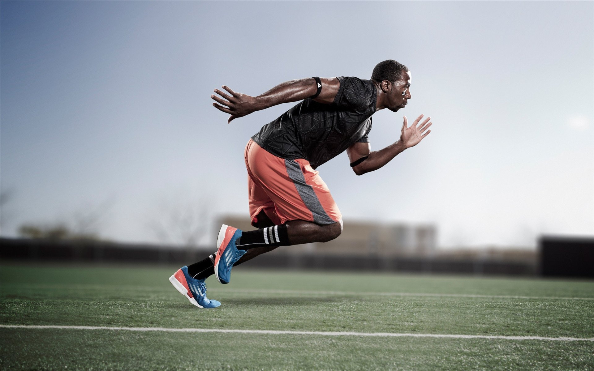 乐鱼体育地址-球队科学训练受重视,高科技助力备战效率提升,球队训练项目